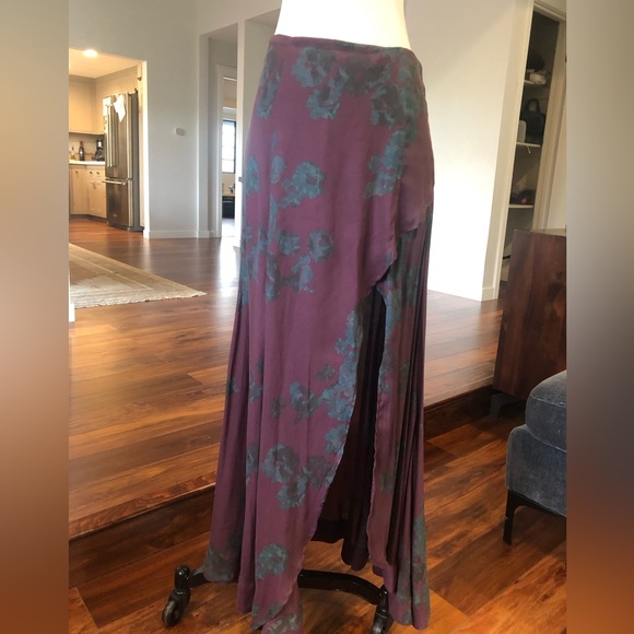 Free People Dresses & Skirts - Free People Plum Maxi High-Low Skirt with Teal Floral Print